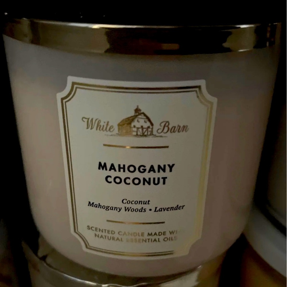 White Barn Candle
